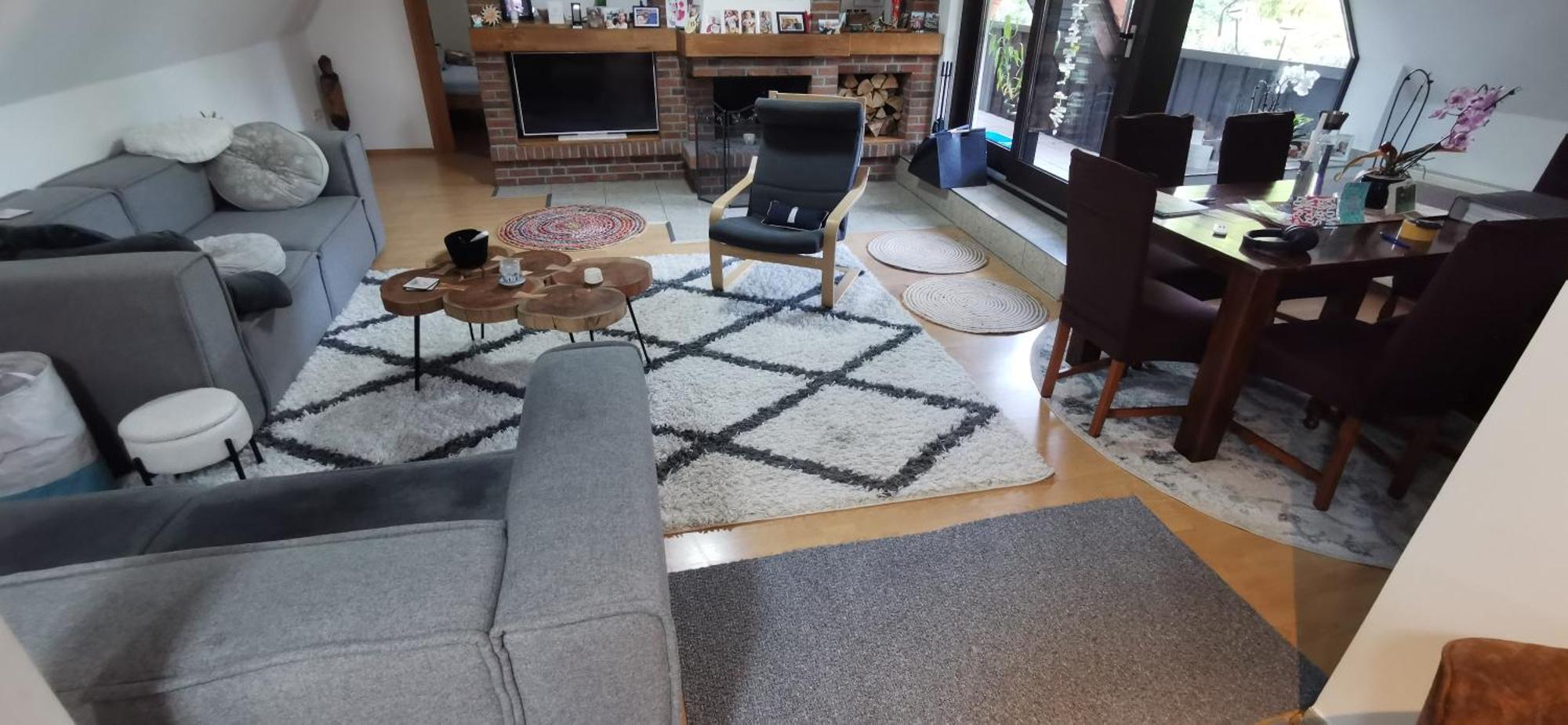 Apartment Sehr Schoene, Grosse Und Zentral Gelegene