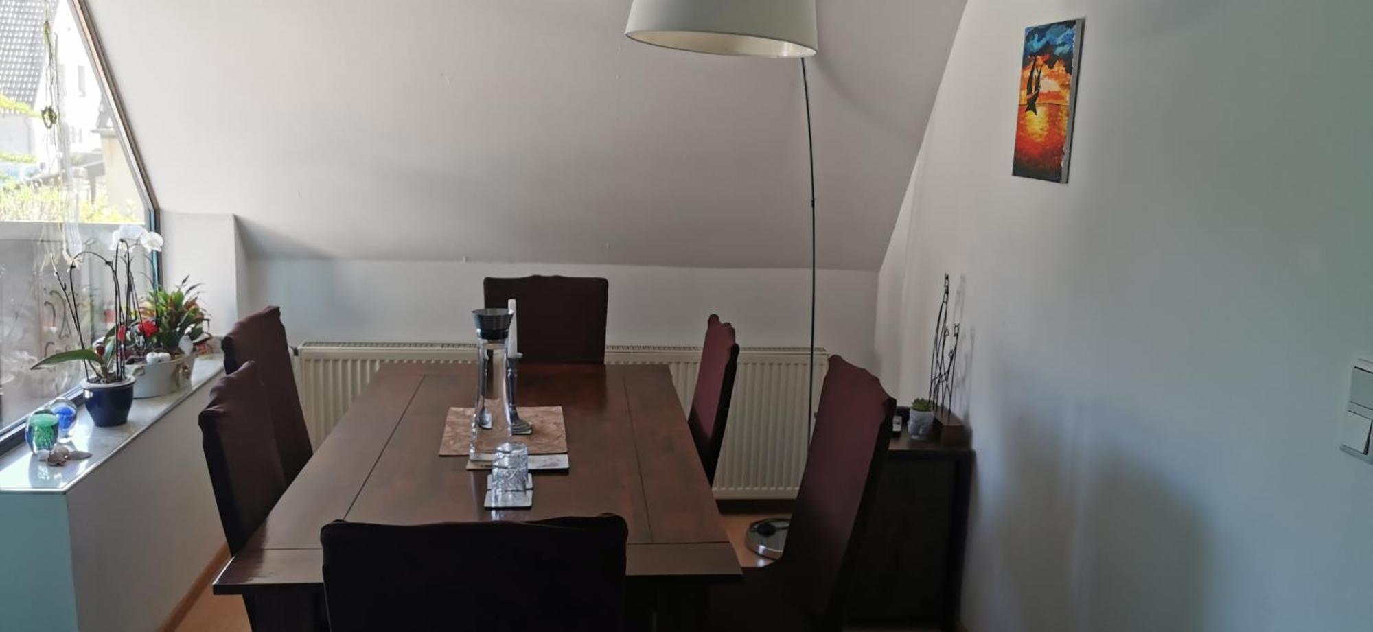 Apartment Sehr Schoene, Grosse Und Zentral Gelegene